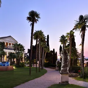 ***** Hotel Cortine Palace Relais Chateaux Italië